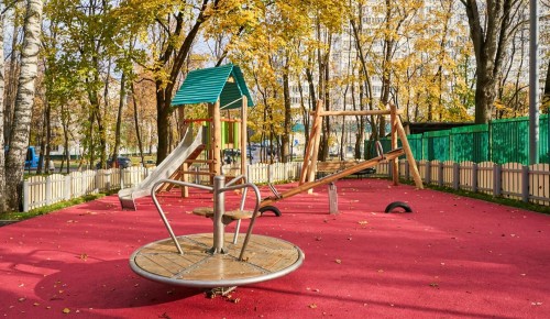 На Одесской улице благоустроили территорию у центра госуслуг «Мои документы»