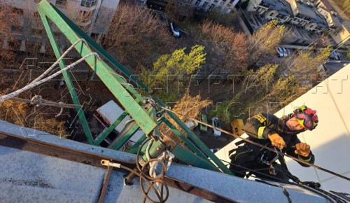 Спасатели ликвидировали последствия происшествия в Обручевском районе