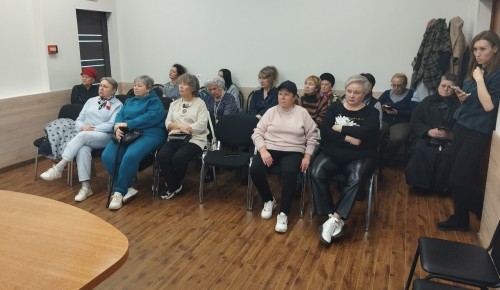 Специалисты обсудили вопросы пожарной безопасности с жителями района Зюзино