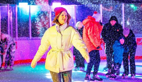 По всему городу: на площадках «Московских сезонов» будут работать бесплатные катки