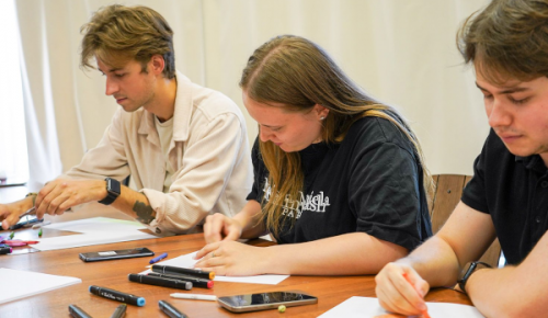 В СП «Северное Бутово» центра «Атлант» в декабре организуют курс по рельефной живописи