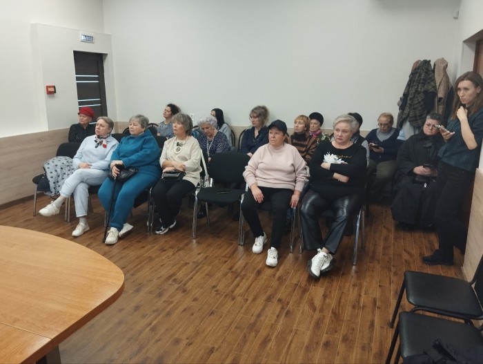 Специалисты обсудили вопросы пожарной безопасности с жителями района Зюзино