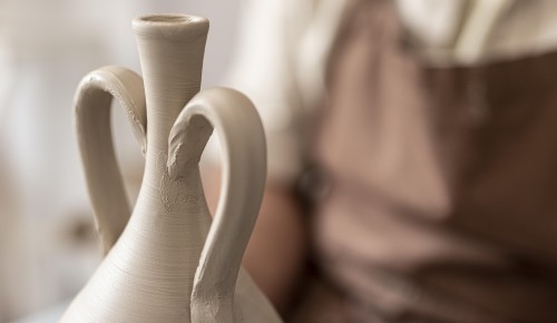 Жителей Черемушек приглашают на выставку керамики «Дыхание лета»