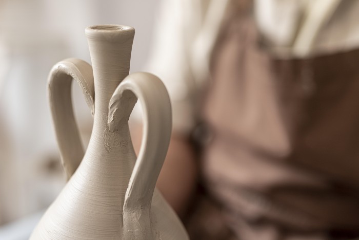 Жителей Черемушек приглашают на выставку керамики «Дыхание лета»