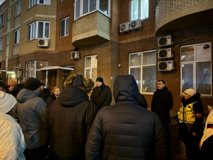 В Ломоносовском районе в ходе обхода обсудили вопросы благоустройства