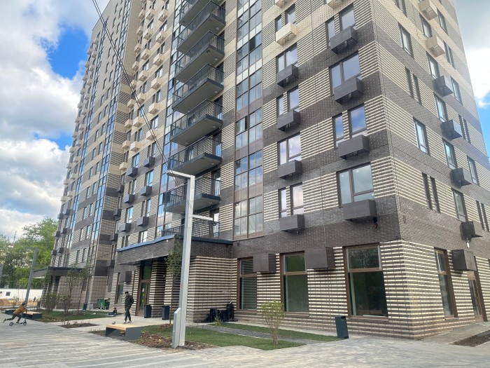 На улицах Малая Юшуньская и Херсонская введут в эксплуатацию два дома по реновации