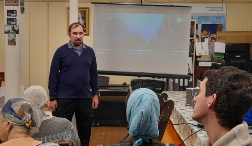 Фильм-победитель фестиваля «Радонеж» показали в храме Святых Праведных Симеона Богоприимца и Анны Пророчицы