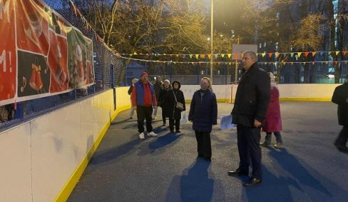 В Гагаринском районе проверили состояние сквера, спортивных и детских площадок