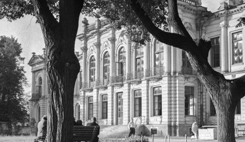 Главархив столицы открыл онлайн-выставку «Центр науки и образования»