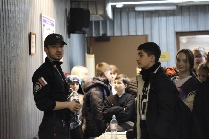 Сотрудники УВД по ЮЗАО провели День открытых дверей на базе ОМВД России по району Котловка