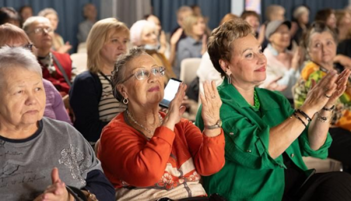 «Долголетов» Северного Бутова 5 и 6 декабря приглашают на спектакль и квартирник