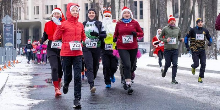 От семейной мили до личного рекорда: в «Лужниках» объявили о новогоднем забеге