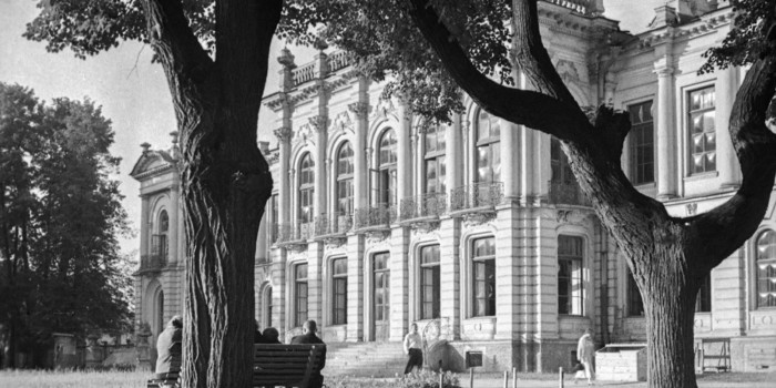 Главархив столицы открыл онлайн-выставку «Центр науки и образования»