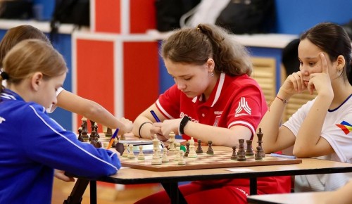 От шахмат до волейбола: программа спортивных соревнований для людей с ОВЗ в Москве