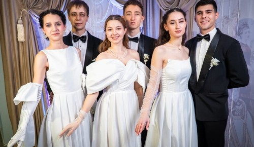 Студенты Губкинского университета побывали на межрегиональном балу в Тамбове