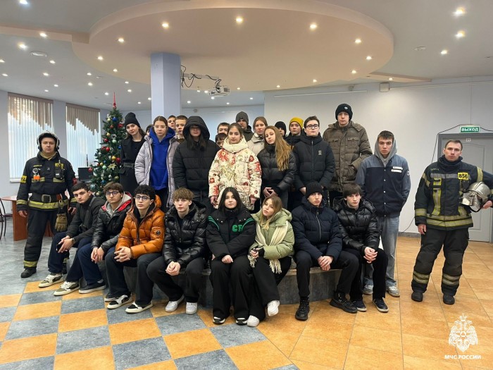 На территории ЮЗАО успешно реализуется проект по изучению правил пожарной безопасности «Знать, чтобы спасти»