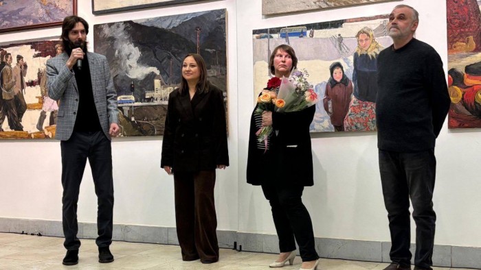 В галерее «Беляево» открылась масштабная выставка «100 лет МАХУ»