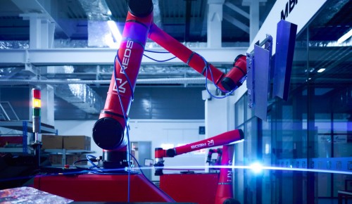 Сергей Собянин рассказал, какие профессии осваивают московские роботы