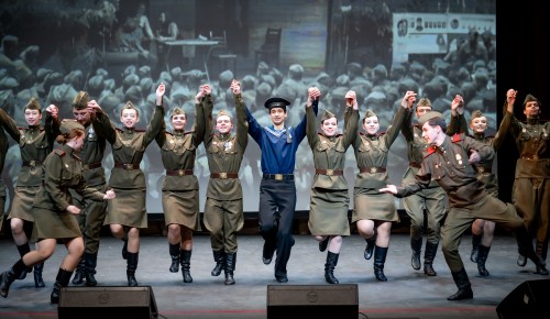 Время героев: на юго-западе Москвы чествовали защитников Отечества