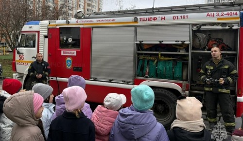В библиотеке №188 провели открытый урок по ОБЖ для школьников