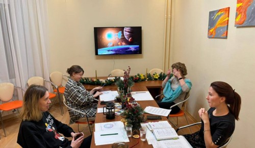 В филиале «Ломоносовский» СЦ «Оберег» стартовал проект «Мама: космос внутри»