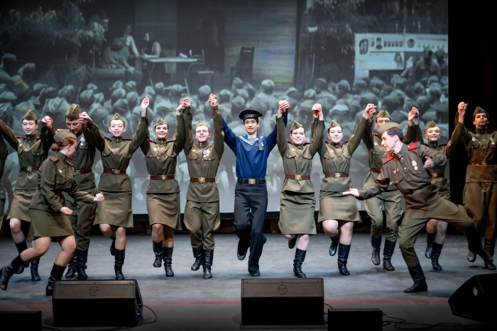 Время героев: на юго-западе Москвы чествовали защитников Отечества