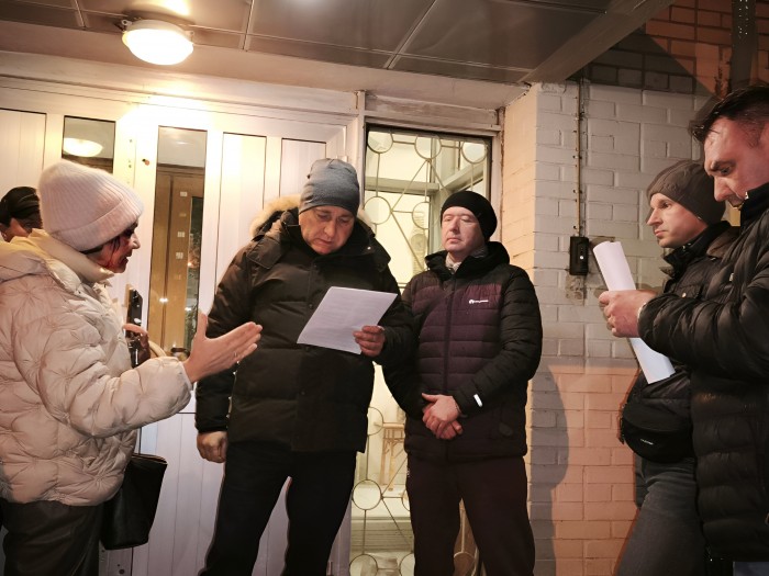 Глава управы района Черемушки провел личный обход дворов с жителями