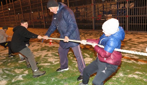 В парке «Академический» прошёл спортивный праздник ко Дню Конституции