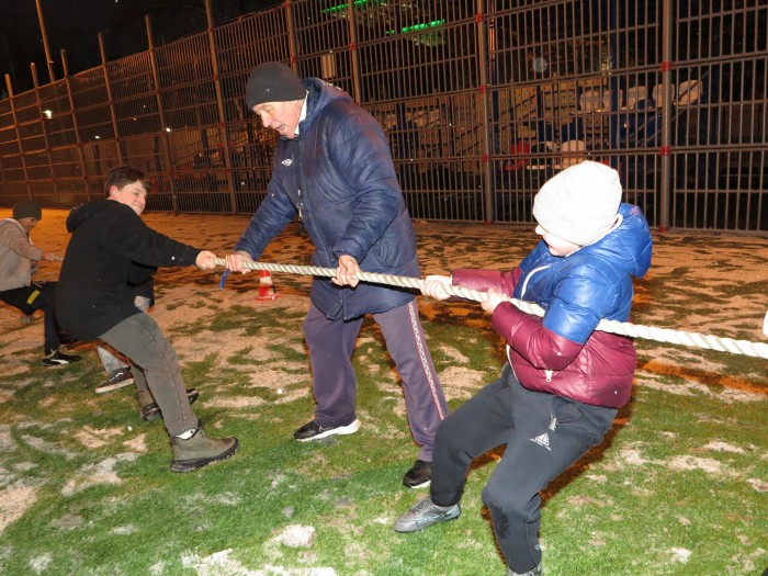 В парке «Академический» прошёл спортивный праздник ко Дню Конституции