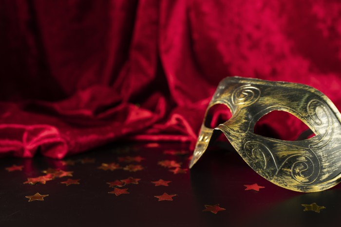 Режиссер Сергей Кузнецов представит «Сказки Кота Баюна» в галерее «Нагорная»