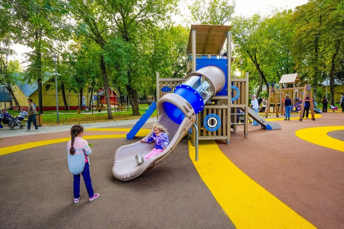 22 двора в Котловке благоустроили на средства от платных парковок