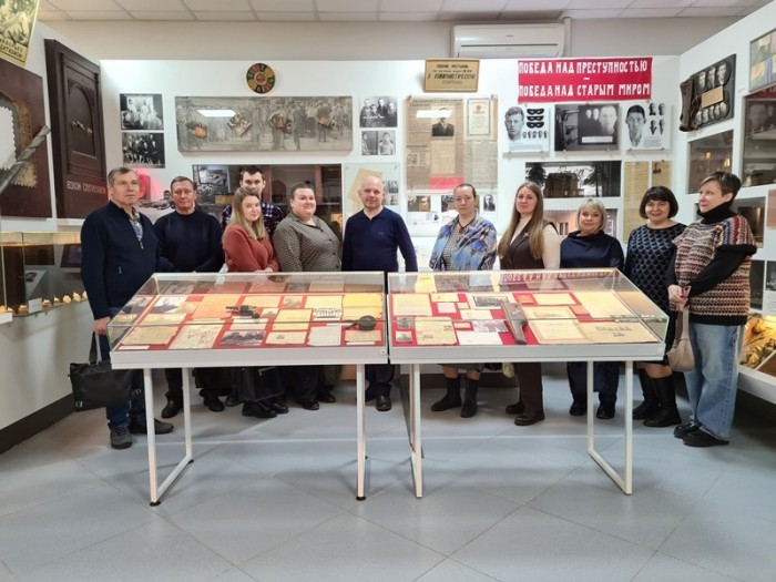 Сотрудники и ветераны УВД по ЮЗАО столицы посетили музей истории МУРа