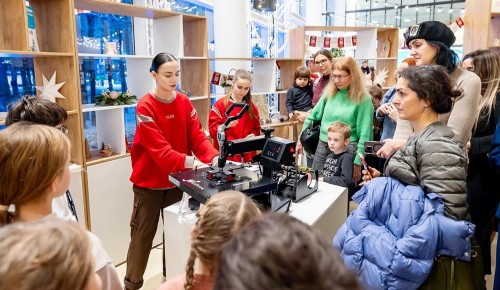 На Воробьевых горах открылась зимняя творческая лаборатория для всей семьи