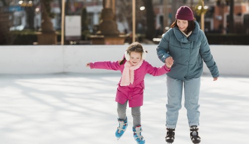 Ледовые шоу организуют этой зимой на катке в ландшафтном парке «Южное Бутово»