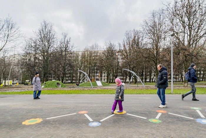 На ул. Профсоюзной в Теплом Стане появились игровые зоны на асфальте