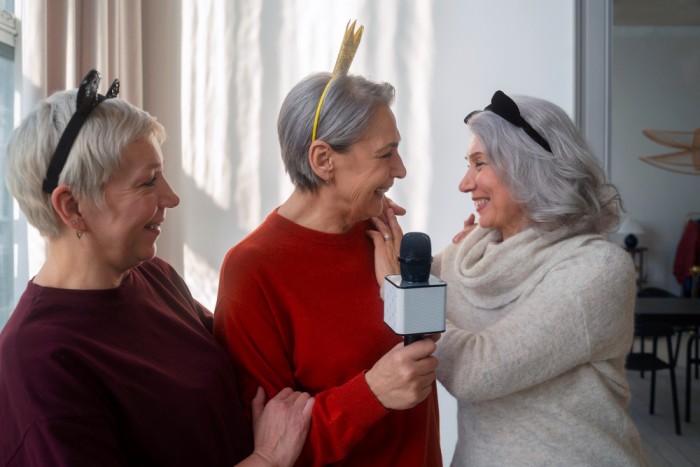 В Ломоносовском районе открыт набор «долголетов» в группу «Хоровое пение»