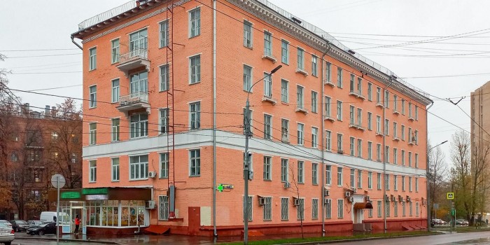 В Академическом районе выставлено на торги крупное коммерческое помещение