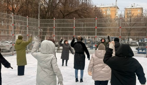 В сквере на улице Фотиевой прошла массовая зарядка