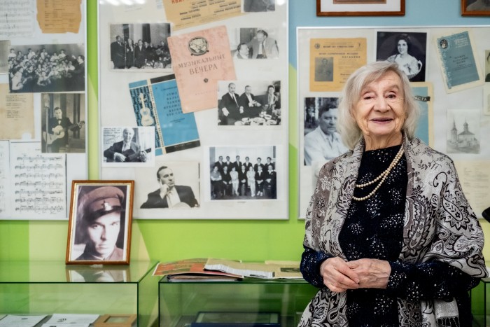 Рыцарь шести струн: наследие легендарного гитариста Иванова-Крамского хранят в Теплом Стане