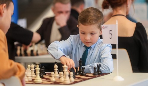 Во Дворце пионеров на Воробьевых горах прошел шахматный турнир «Ход конём»