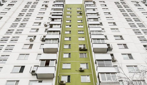 В Ясеневе отремонтировали сразу несколько жилых домов