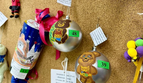 Работы жителей Обручевского района украсили выставку «Олимпийские огни» в «Атланте»