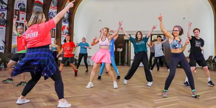 В СК «Содружество» проходят бесплатные занятия по танцевальному спорту