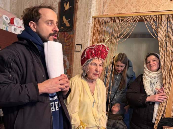 Юные прихожане храма Святых Праведных Симеона Богоприимца и Анны Пророчицы поздравили старшее поколение с Рождеством