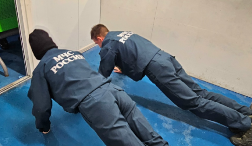 Для юных жителей Северного Бутова провели урок мужества на катке