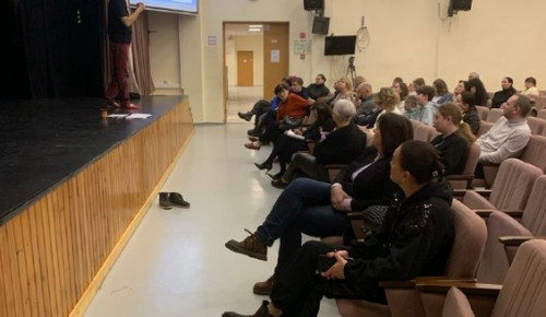 Педагоги школы №626 освоили актерские методики в театральной мастерской