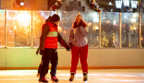Зима в движении: как проходят бесплатные тренировки по катанию на коньках в ЮЗАО