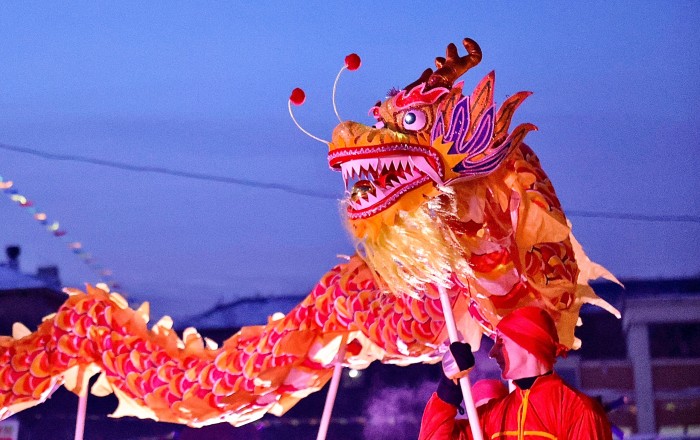 В народном парке «Надежда» прошло шоу «Золотой дракон»