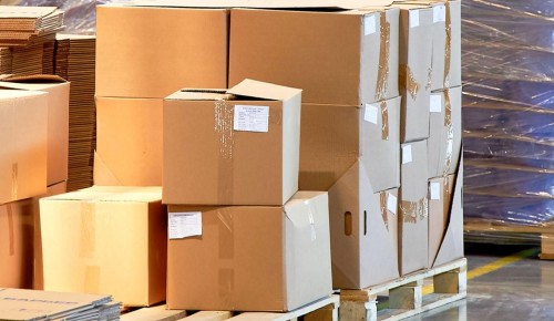 Предприниматели из Обручевского района отправили бойцам СВО значительный груз