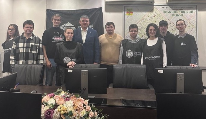 Глава управа Ломоносовского района встретился с членами молодежной палаты